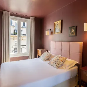 Maat Etoile Paris