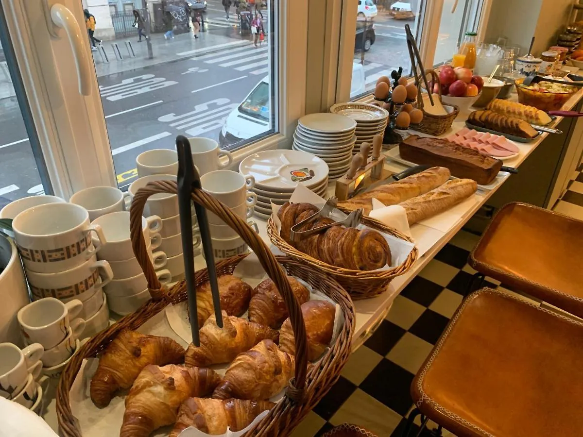 Picardy Hotel-Gare Du Nord Paris France
